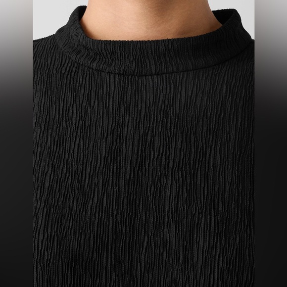 NWT Eileen Fisher Woven Plissé Mock Neck Top - Picture 4 of 5